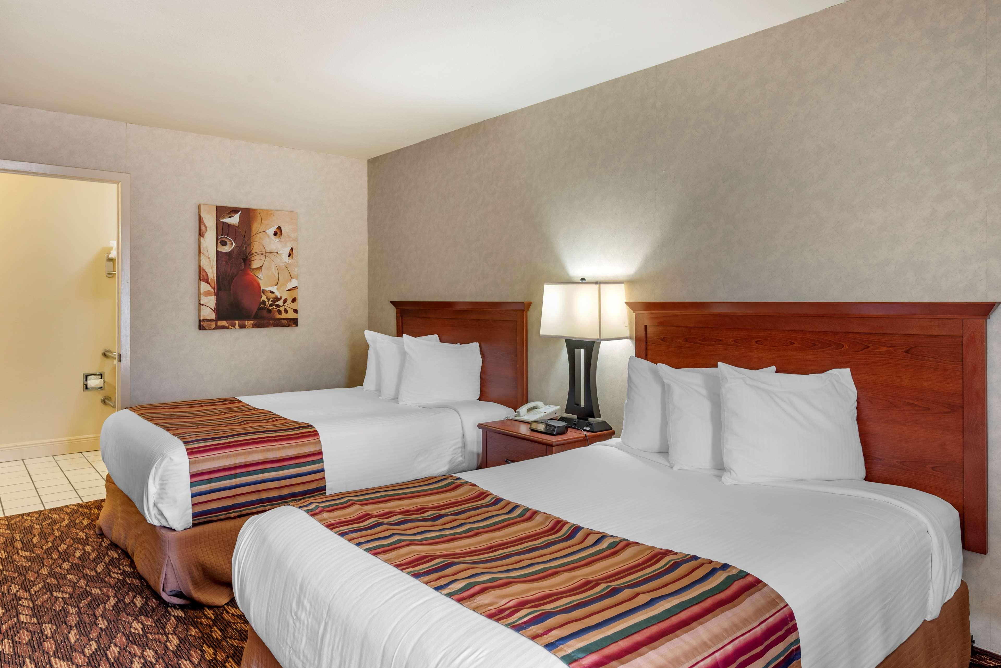 Best Western Sherwood Inn Clarksville Екстер'єр фото