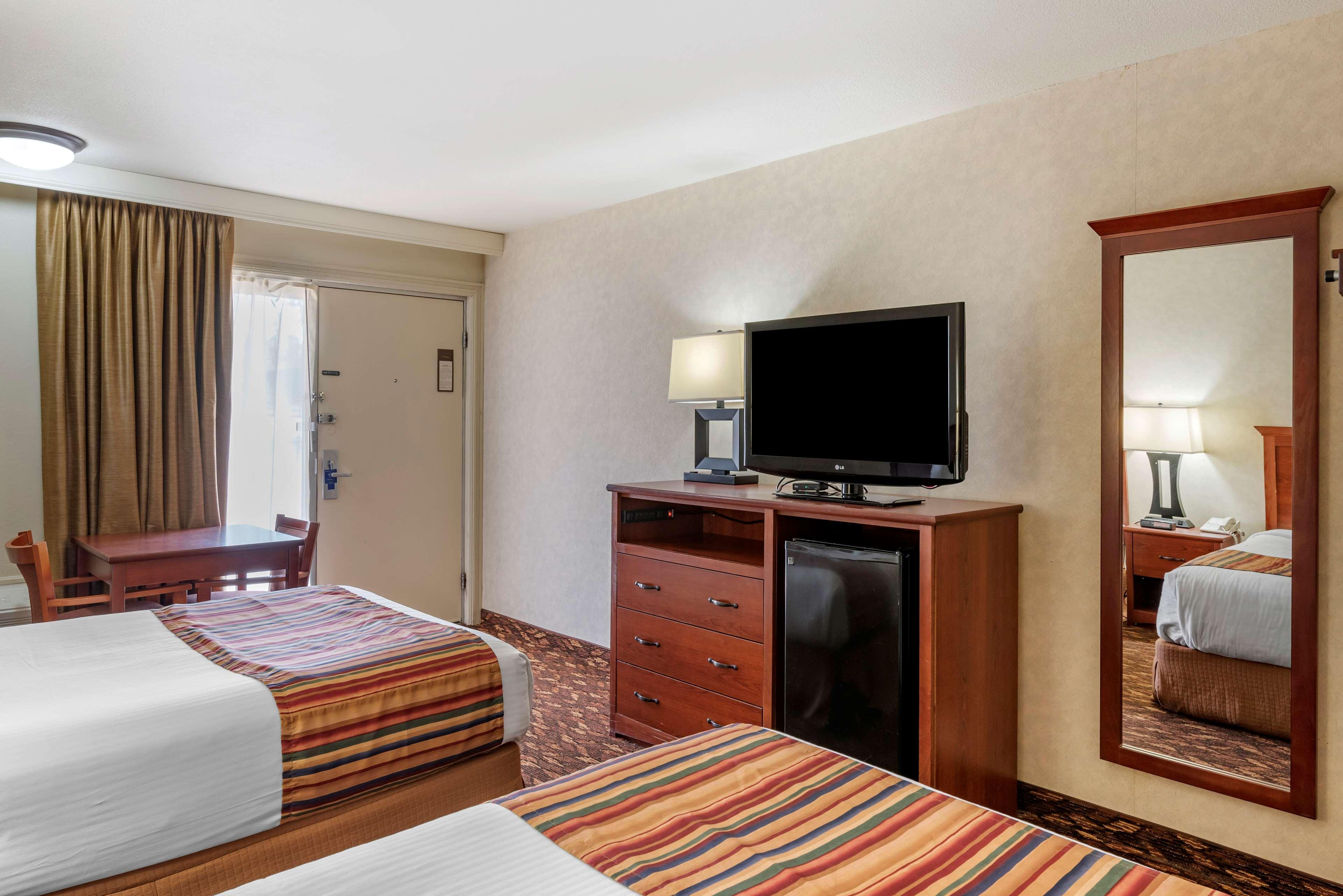 Best Western Sherwood Inn Clarksville Екстер'єр фото