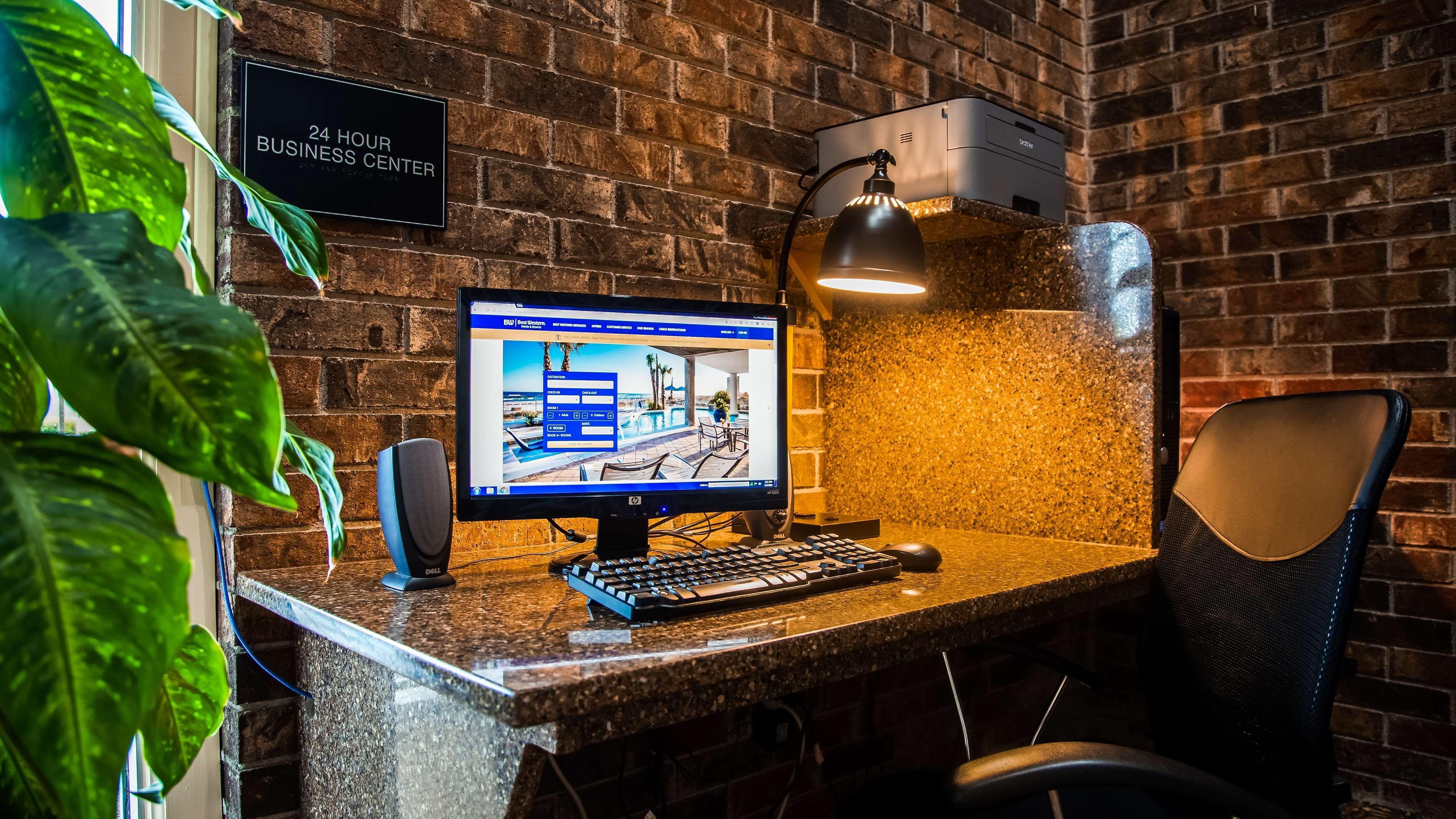 Best Western Sherwood Inn Clarksville Екстер'єр фото