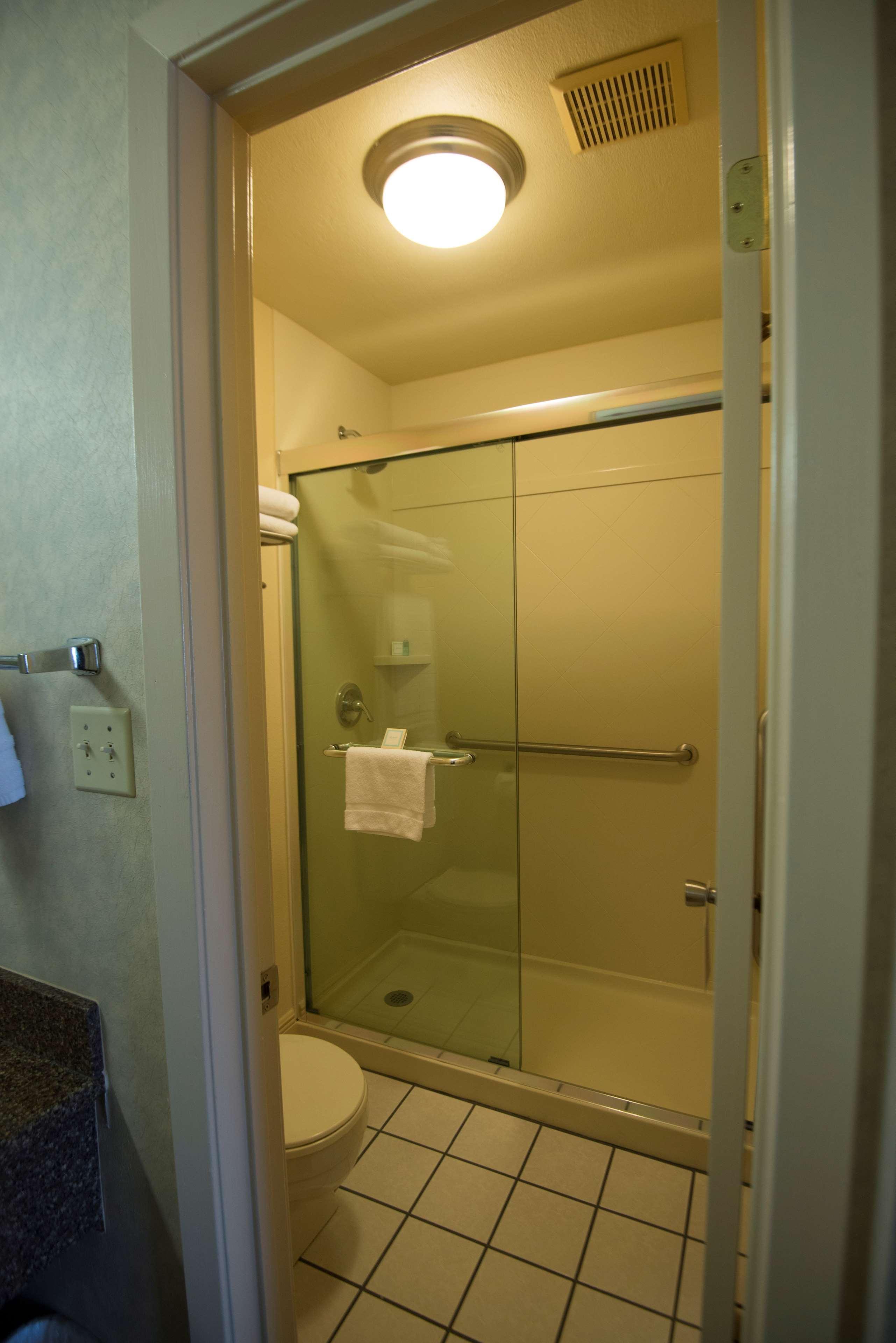 Best Western Sherwood Inn Clarksville Екстер'єр фото