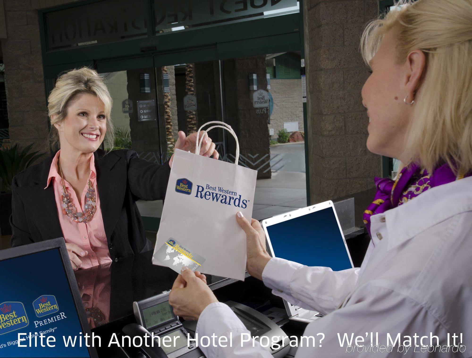 Best Western Sherwood Inn Clarksville Екстер'єр фото