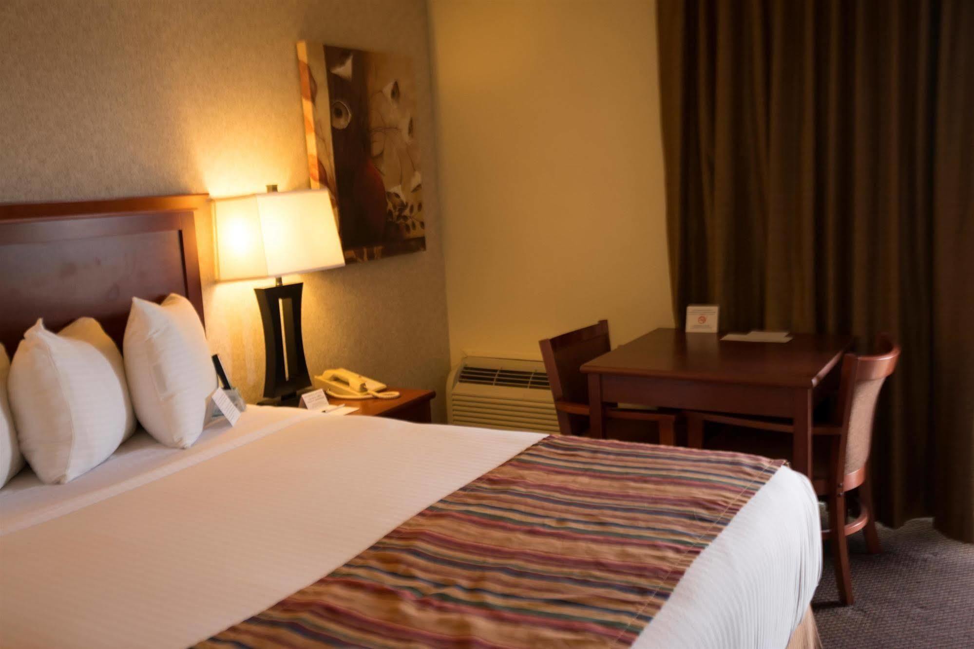 Best Western Sherwood Inn Clarksville Екстер'єр фото
