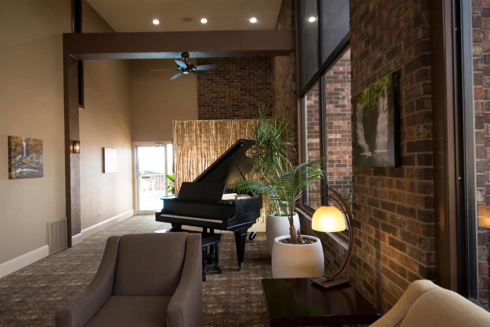 Best Western Sherwood Inn Clarksville Екстер'єр фото